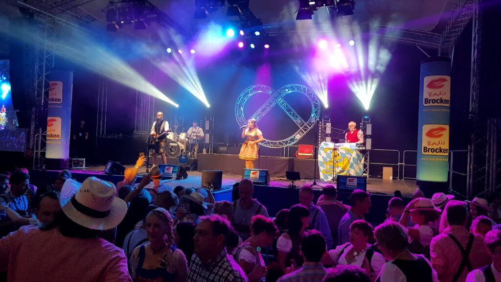 Oktoberfestband oktoberfest band
